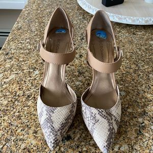 BCBG heels